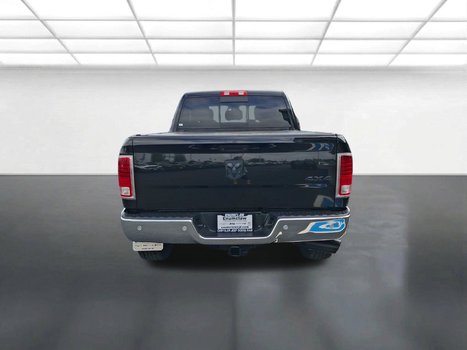 Used 2018 RAM 2500 Laramie w/ Convenience Group AWD/4WD image 4