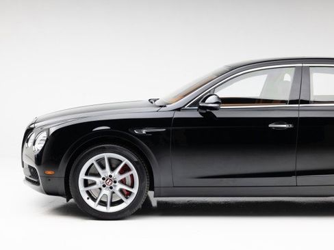 Used 2017 Bentley Flying Spur S V8 image 17