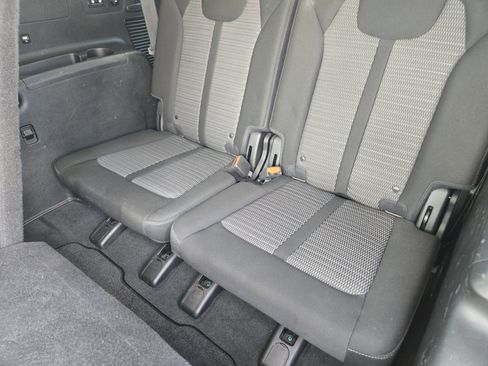 Used 2023 Kia Sorento LX FWD image 28