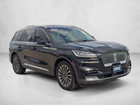 Used 2020 Lincoln Aviator Reserve w/ Elements Package Plus image 3