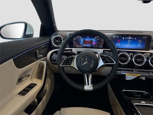 New 2025 Mercedes-Benz CLA 250 4MATIC image 5