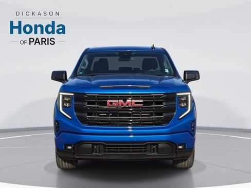 Used 2023 GMC Sierra 1500 Elevation AWD/4WD image 2
