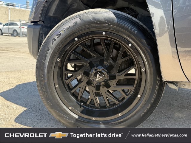 Used 2015 Toyota Tundra SR w/ Tow Package RWD image 10