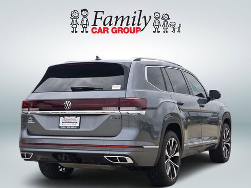 Used 2025 Volkswagen Atlas SEL Premium R-Line AWD/4WD image 4