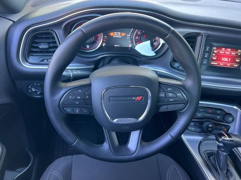 Used 2017 Dodge Challenger R/T image 14