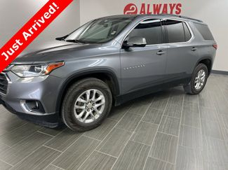 Used 2020 Chevrolet Traverse LT image 1