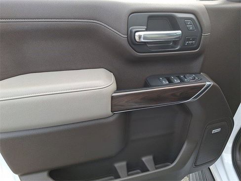 Certified 2022 GMC Sierra 1500 SLT w/ SLT Premium Plus Package image 9