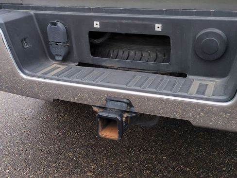 Used 2017 Chevrolet Silverado 1500 LT image 32