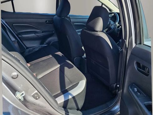 Used 2025 Nissan Versa S w/ Trunk Package FWD image 9
