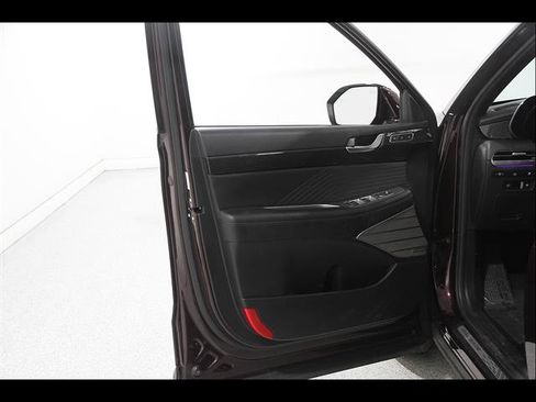 Used 2024 Hyundai Palisade Calligraphy AWD/4WD image 4