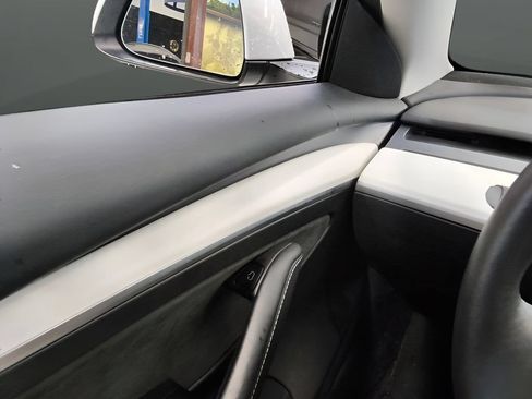 Used 2023 Tesla Model 3 Performance AWD/4WD image 16
