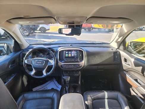 Used 2017 GMC Canyon Denali image 13