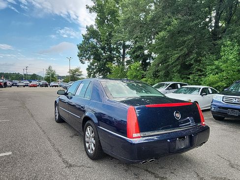 Used 2008 Cadillac DTS FWD image 3