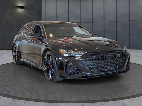 Used 2023 Audi RS 6 w/ Executive Package image 6