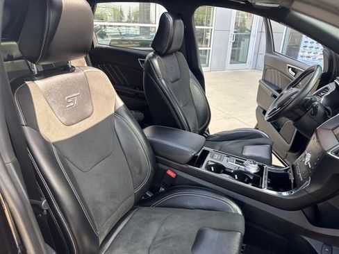 Used 2020 Ford Edge ST w/ Equipment Group 401A AWD/4WD image 33