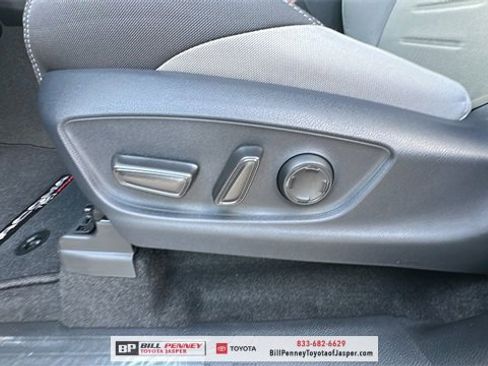 New 2025 Toyota Tacoma TRD Off-Road image 17