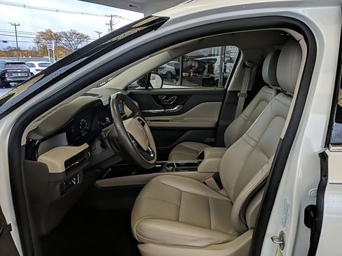 Certified 2021 Lincoln Corsair FWD w/ Equipment Group 101A image 10