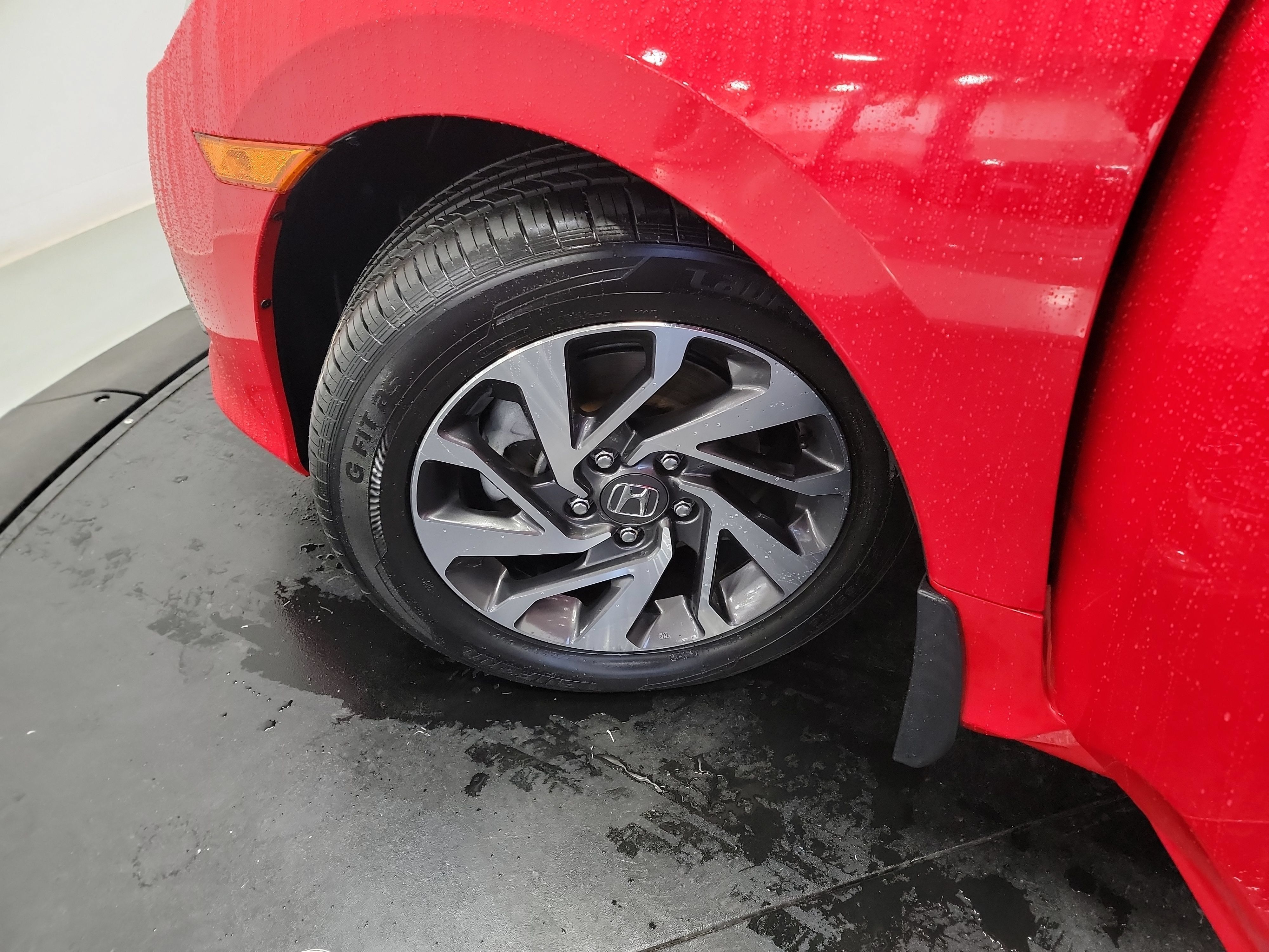 Used 2018 Honda Civic EX image 30