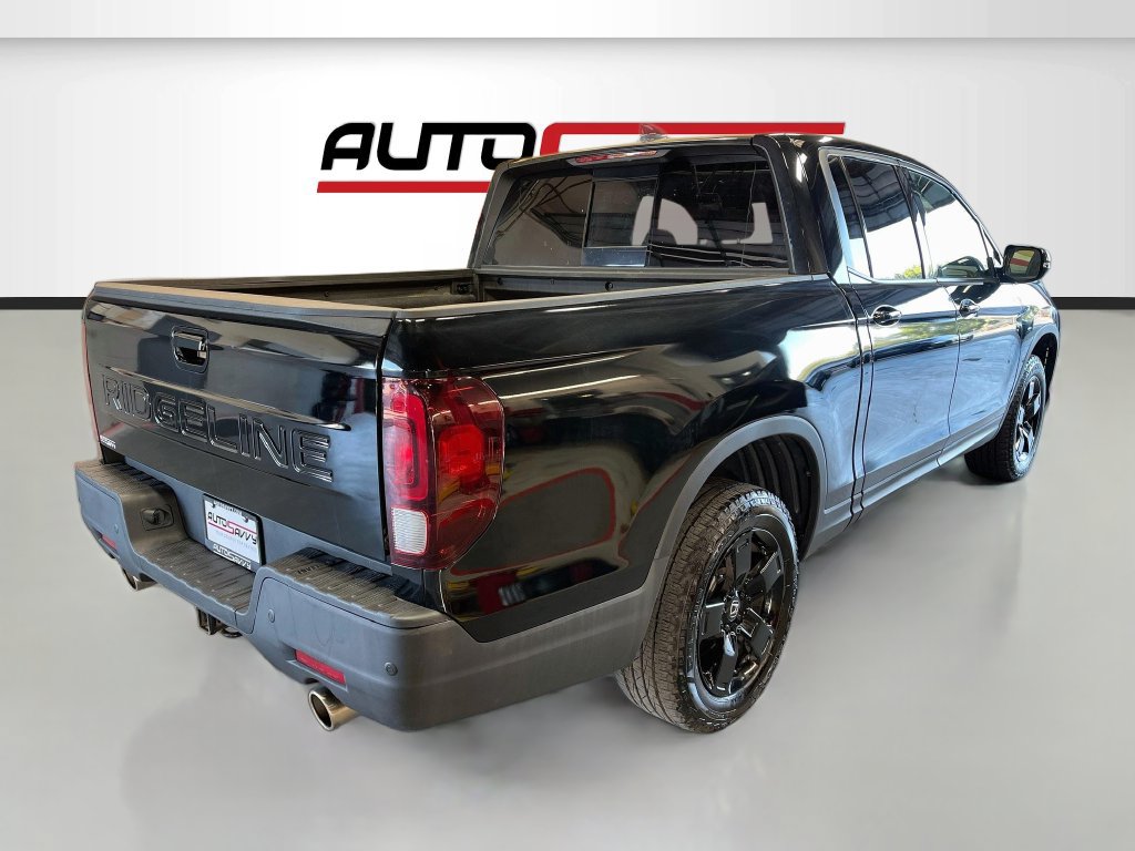 Used 2024 Honda Ridgeline Black Edition image 7