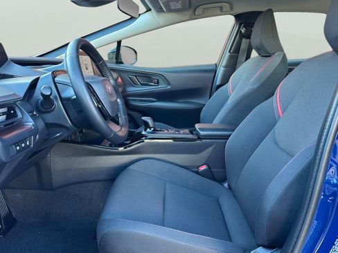 Certified 2025 Toyota Prius Plug-In Hybrid image 15