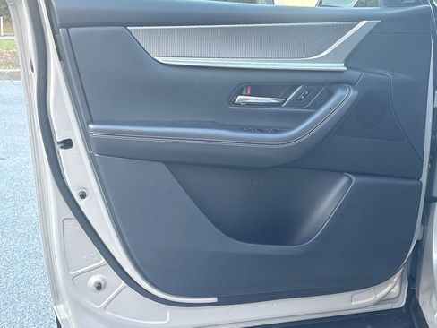 New 2025 MAZDA CX-90 Plug-In Hybrid w/ Premium Plus image 39