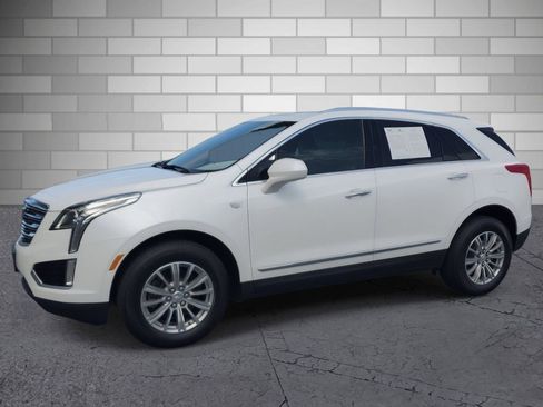 Used 2019 Cadillac XT5 Luxury image 2