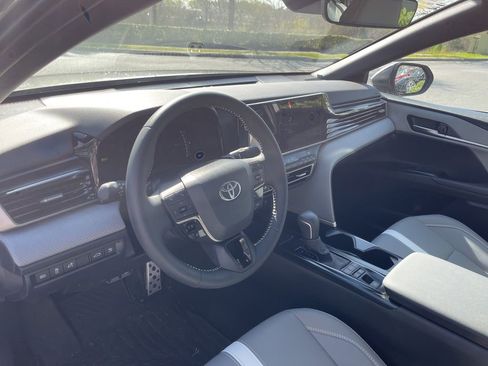 Used 2025 Toyota Camry SE w/ Multimedia Upgrade Package image 9