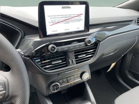 New 2025 Ford Escape ST-Line image 11