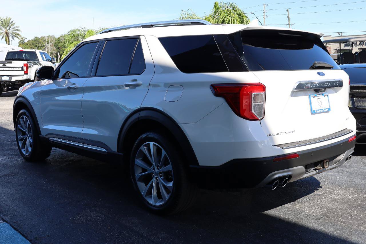 Used 2021 Ford Explorer Platinum w/ Equipment Group 601A AWD/4WD image 3