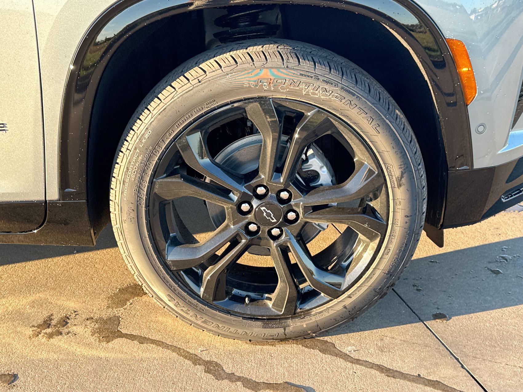 New 2027 Chevrolet Traverse RS FWD image 10