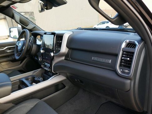 New 2026 RAM 1500 Big Horn AWD/4WD image 13