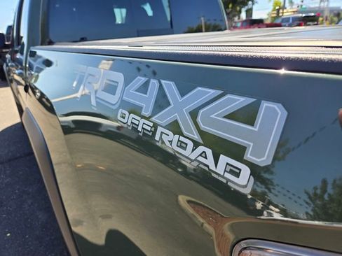 Used 2021 Toyota Tacoma TRD Off-Road w/ TRD Premium Off Road Package AWD/4WD image 10