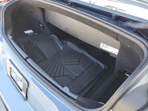 Used 2020 BMW M8 Convertible w/ M Carbon Exterior Package image 10