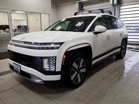 New 2026 Hyundai Ioniq 9 SEL image 2