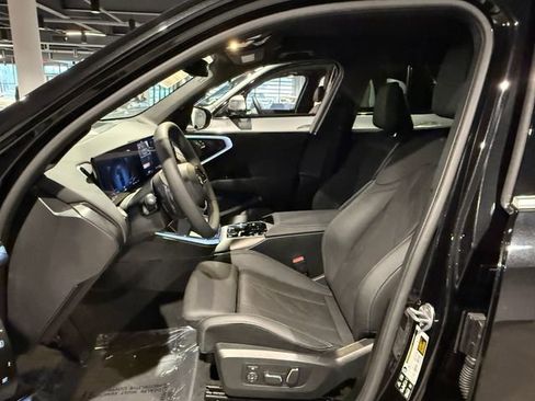 Certified 2025 BMW X3 xDrive30i w/ Convenience Package image 16