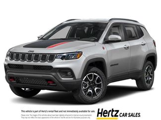 Used 2025 Jeep Compass Trailhawk video 1