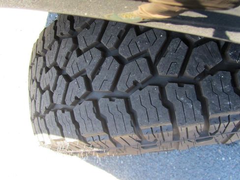 Used 1999 Toyota Land Cruiser AWD/4WD image 27