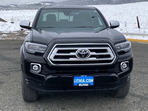 Used 2023 Toyota Tacoma Limited w/ Black Out Package (TMS) image 13