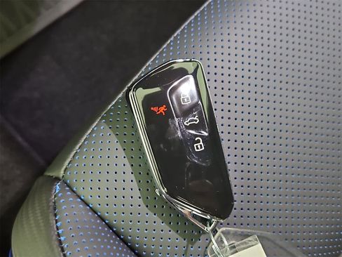 New 2026 Volkswagen Golf image 37