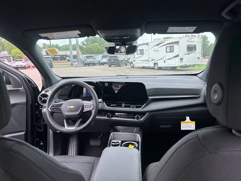 New 2026 Chevrolet Equinox LT w/ Safety and Technology Package AWD/4WD image 20
