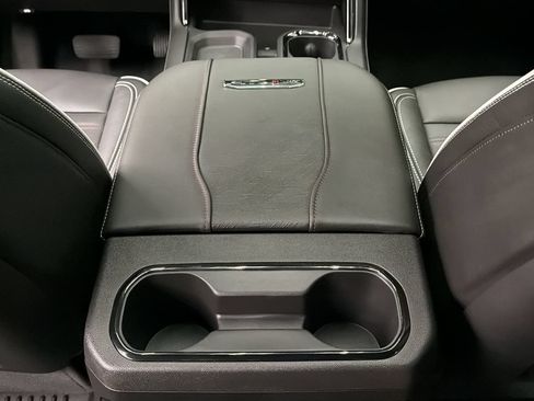 Used 2025 GMC Sierra 2500 AT4X AWD/4WD image 38