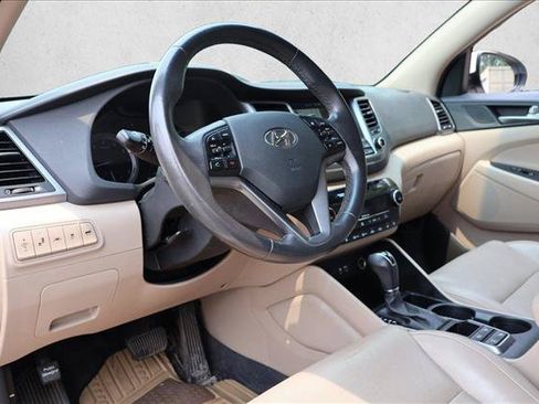 Used 2016 Hyundai Tucson AWD image 12