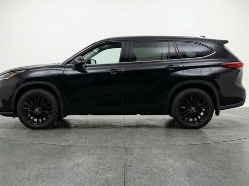 Used 2025 Toyota Highlander XSE image 5