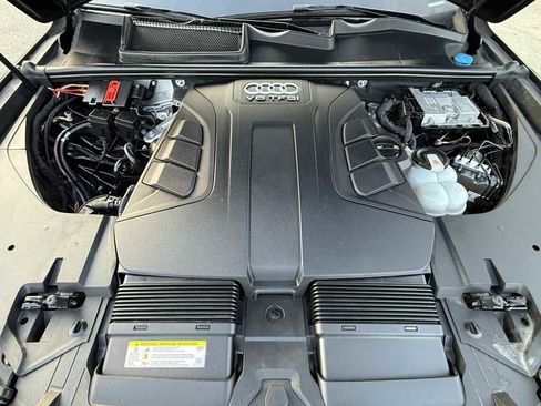 Used 2018 Audi Q7 3.0T Prestige w/ Prestige Package image 30