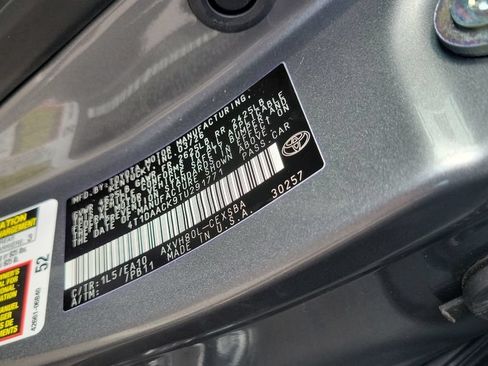 Used 2026 Toyota Camry SE FWD image 28