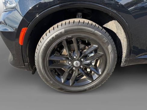 Used 2023 Dodge Durango GT image 9