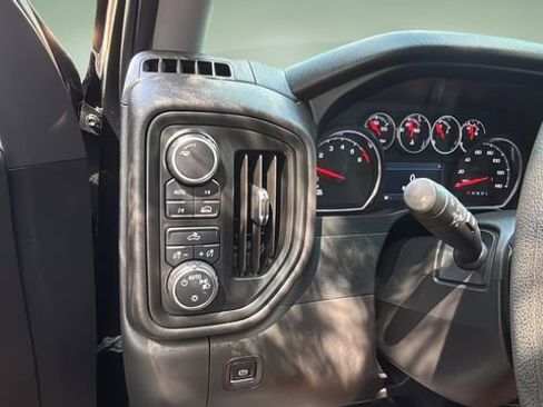 Used 2022 Chevrolet Silverado 1500 Custom w/ Safety Confidence Package AWD/4WD image 21