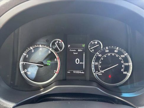 Used 2021 Lexus GX 460 Premium w/ Accessory Package AWD/4WD image 7