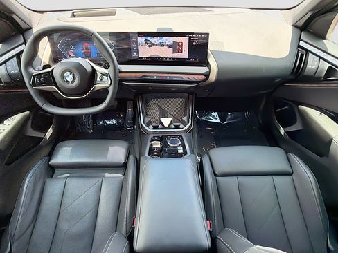 Used 2025 BMW X3 xDrive30i AWD/4WD image 15