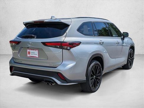 Certified 2025 Toyota Highlander XSE AWD/4WD image 5